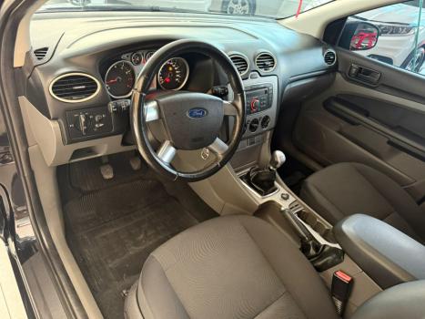 FORD Focus Hatch 1.6 16V 4P FLEX GL, Foto 7