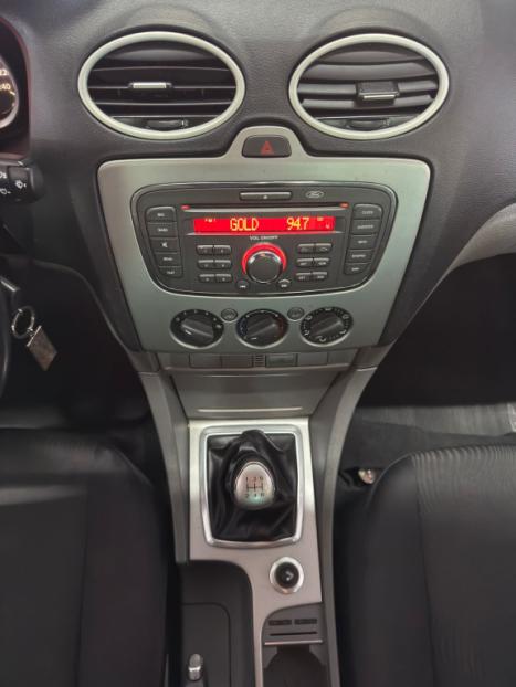 FORD Focus Hatch 1.6 4P GLX FLEX, Foto 8