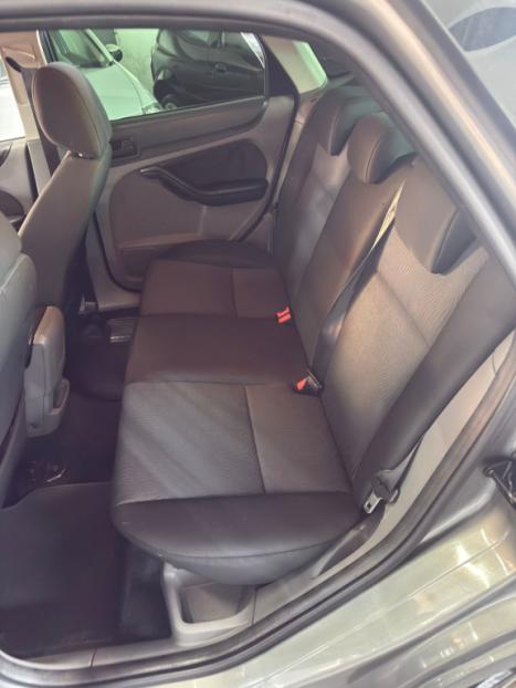 FORD Focus Hatch 1.6 4P GLX FLEX, Foto 11