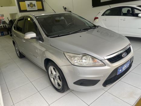 FORD Focus Hatch 1.6 4P GLX, Foto 1