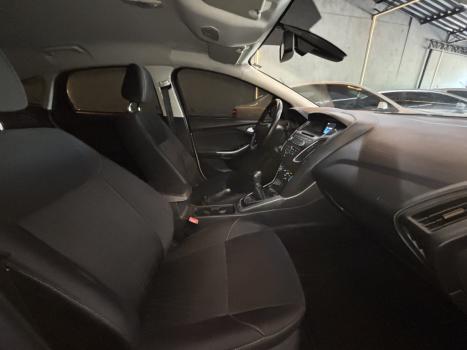 FORD Focus Hatch 1.6 16V 4P SE FLEX, Foto 7
