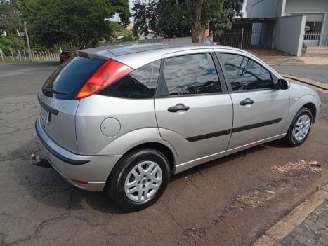 FORD Focus Hatch 1.6 16V 4P FLEX GL, Foto 3