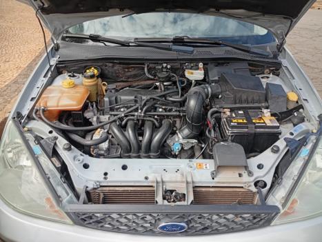 FORD Focus Hatch 1.6 16V 4P FLEX GL, Foto 6