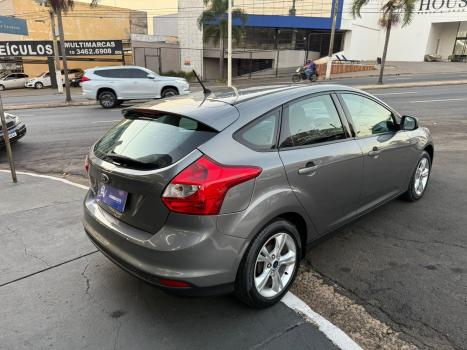 FORD Focus Hatch 1.6 16V 4P FLEX S, Foto 5
