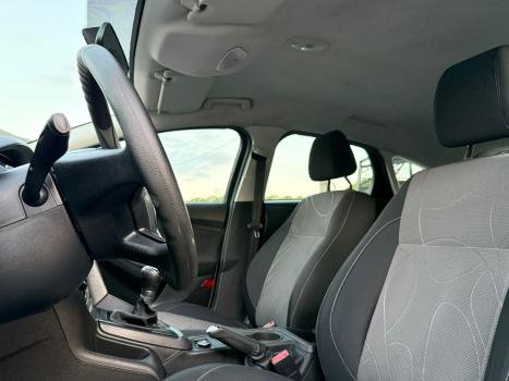 FORD Focus Hatch 1.6 16V 4P FLEX S, Foto 8