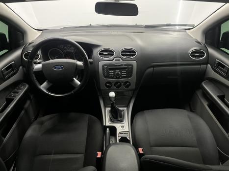 FORD Focus Hatch 1.6 16V 4P SE PLUS FLEX, Foto 6