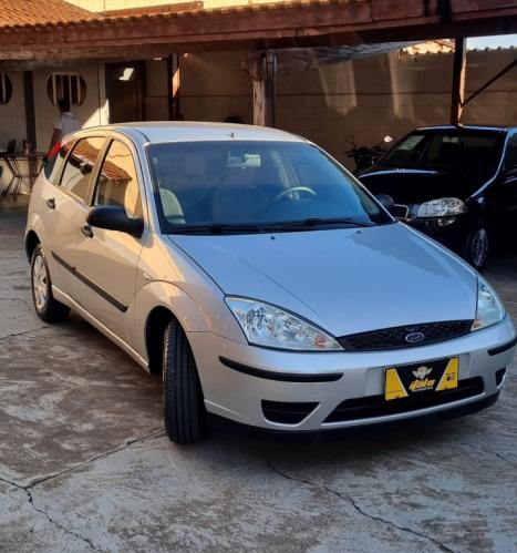 FORD Focus Hatch 1.6 4P, Foto 3