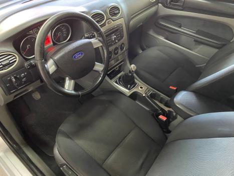 FORD Focus Hatch 1.6 4P FLEX GL, Foto 10