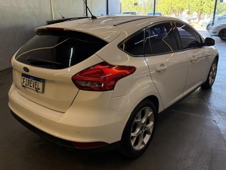 FORD Focus Hatch 1.6 16V 4P SE PLUS FLEX, Foto 3