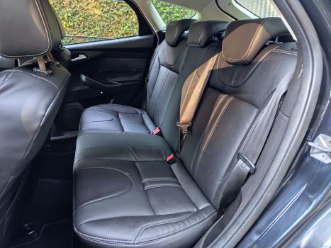 FORD Focus Hatch 1.6 4P, Foto 12