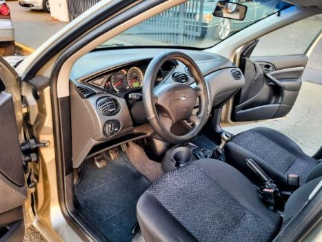 FORD Focus Hatch 1.6 4P, Foto 8