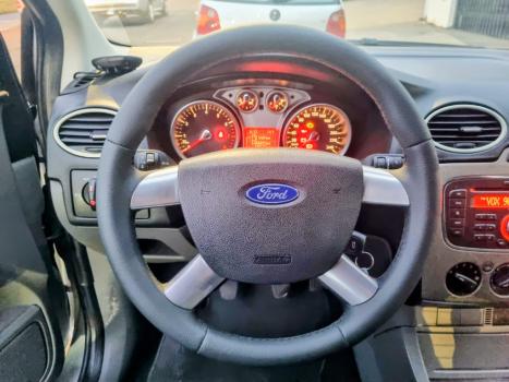 FORD Focus Hatch 1.6 16V 4P SE FLEX, Foto 13