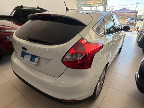 FORD Focus Hatch 1.6 16V 4P SE FLEX, Foto 4