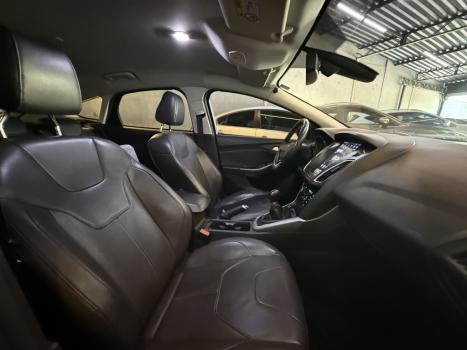 FORD Focus Hatch 1.6 16V 4P SE PLUS FLEX, Foto 7