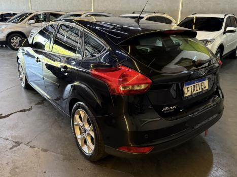 FORD Focus Hatch 1.6 16V 4P SE PLUS FLEX, Foto 5