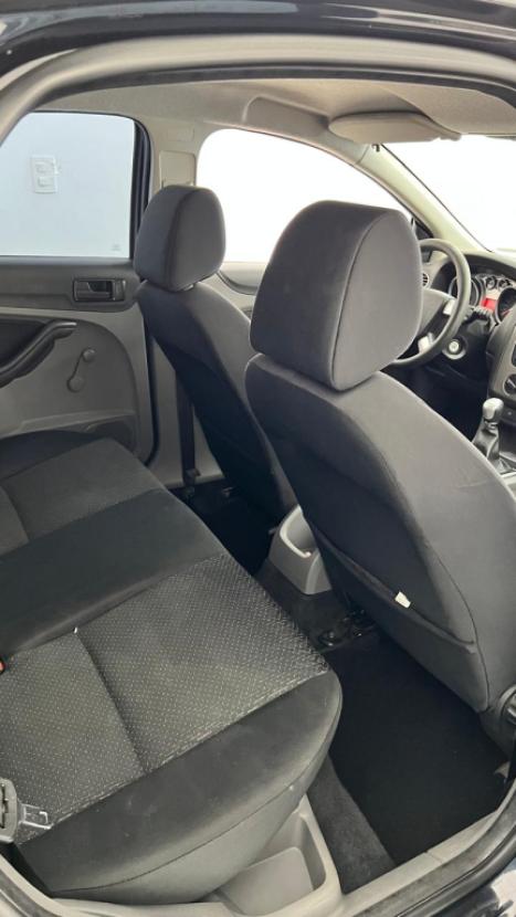 FORD Focus Hatch 1.6 4P GLX, Foto 9