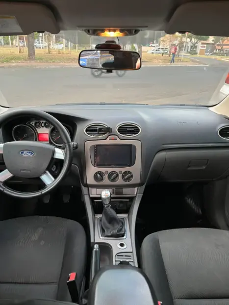 FORD Focus Hatch 1.6 4P GLX FLEX, Foto 14