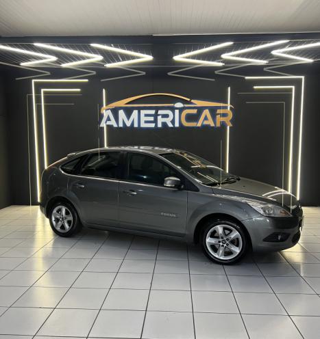 FORD Focus Hatch 1.6 16V 4P SE FLEX, Foto 1