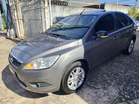 FORD Focus Hatch 2.0 16V 4P GHIA AUTOMTICO, Foto 5