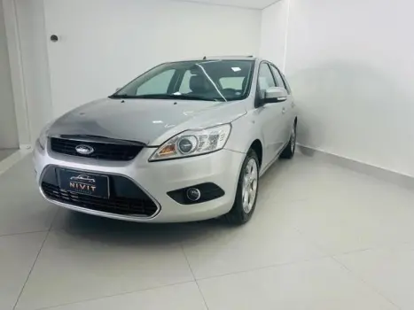 FORD Focus Hatch 2.0 16V 4P TITANIUM PLUS FLEX, Foto 2