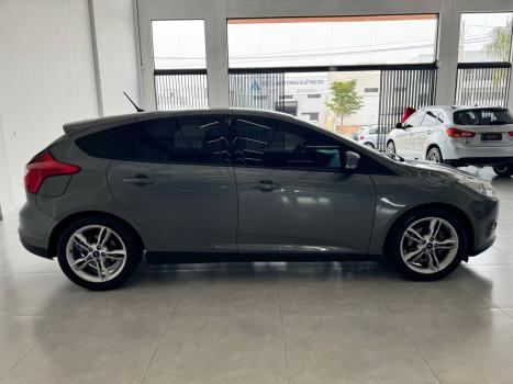 FORD Focus Hatch 2.0 16V 4P FLEX SE PLUS POWERSHIFT AUTOMTICO, Foto 7