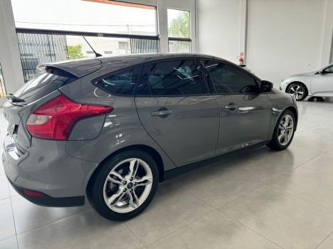 FORD Focus Hatch 2.0 16V 4P FLEX SE PLUS POWERSHIFT AUTOMTICO, Foto 12