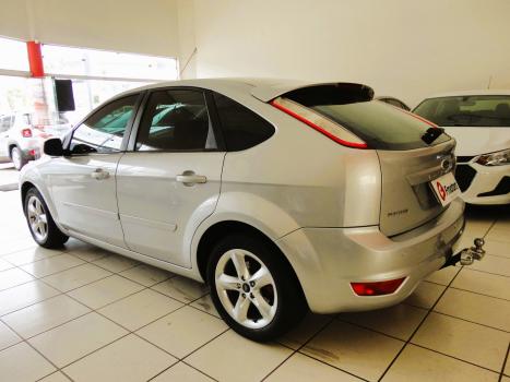 FORD Focus Hatch 2.0 16V 4P GLX FLEX, Foto 4