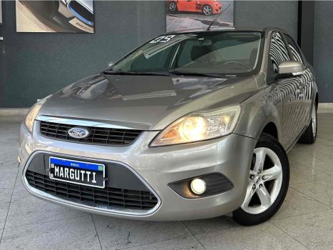 FORD Focus Hatch 2.0 16V 4P GLX, Foto 1