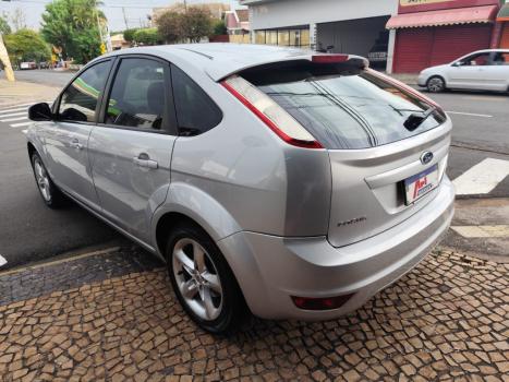 FORD Focus Hatch 2.0 16V 4P GLX FLEX, Foto 3