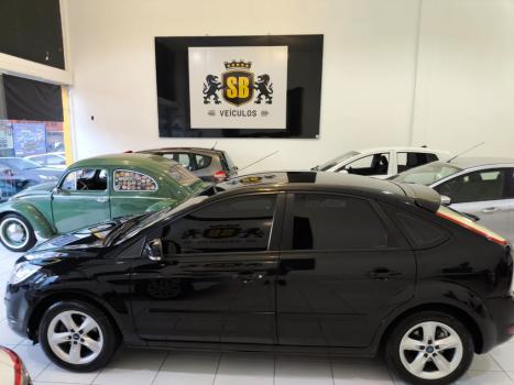 FORD Focus Hatch 2.0 16V 4P GLX, Foto 4