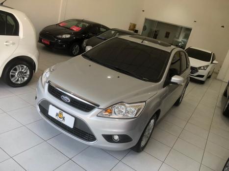 FORD Focus Hatch 2.0 16V 4P GHIA AUTOMTICO, Foto 3