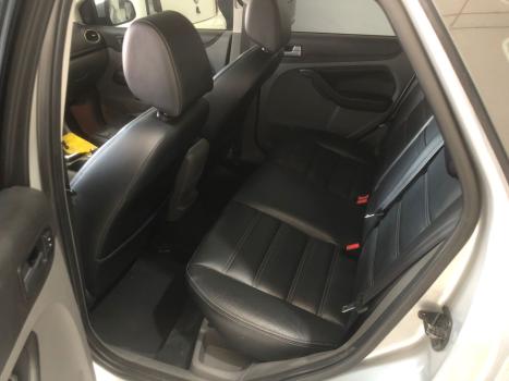 FORD Focus Hatch 2.0 16V 4P GHIA AUTOMTICO, Foto 8