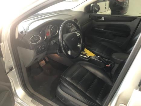 FORD Focus Hatch 2.0 16V 4P GHIA AUTOMTICO, Foto 9