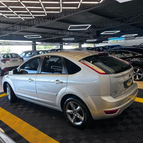 FORD Focus Hatch 2.0 16V 4P GLX AUTOMTICO, Foto 4