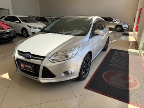 FORD Focus Hatch 2.0 16V 4P FLEX TITANIUM POWERSHIFT AUTOMTICO, Foto 3