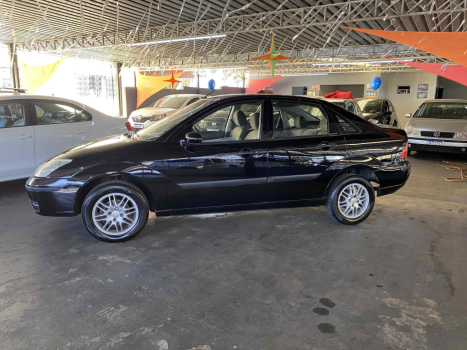 FORD Focus Sedan 1.6 4P, Foto 4