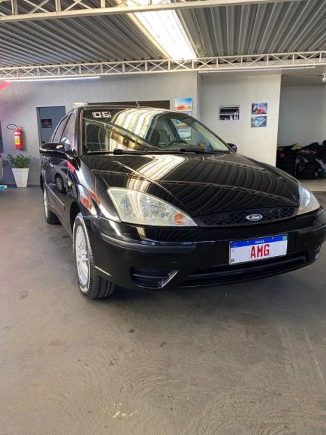 FORD Focus Sedan 1.6 4P, Foto 1