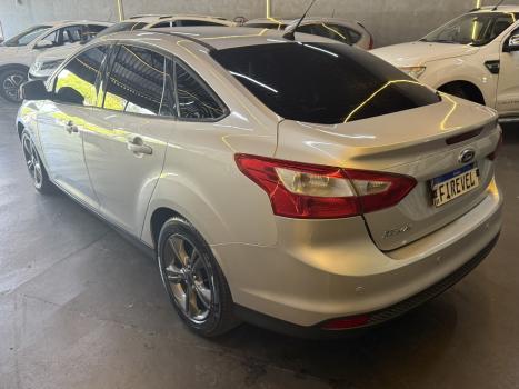 FORD Focus Sedan 1.6 SE 16V 4P FLEX, Foto 4