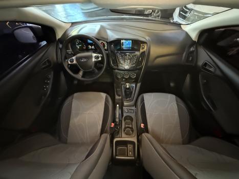 FORD Focus Sedan 1.6 S 16V 4P FLEX, Foto 6