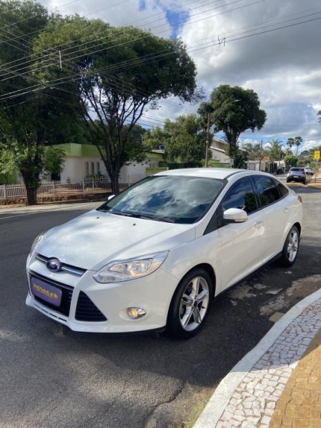 FORD Focus Sedan 2.0 16V 4P FLEX SE POWERSHIFT AUTOMTICO, Foto 10