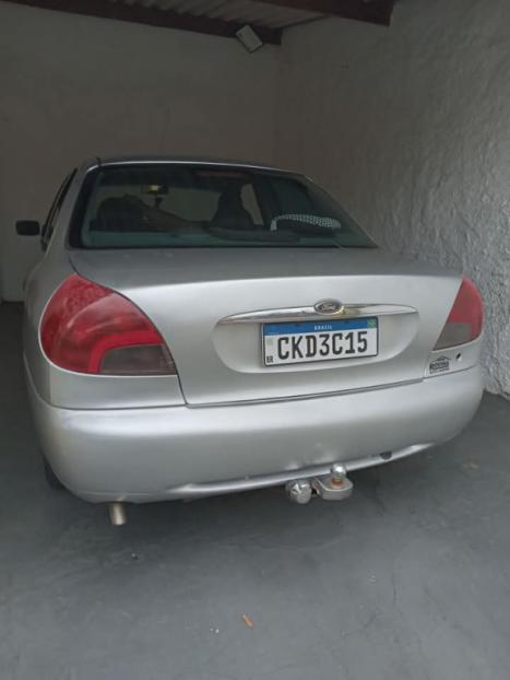FORD Mondeo 2.0 16V CLX 4P, Foto 2