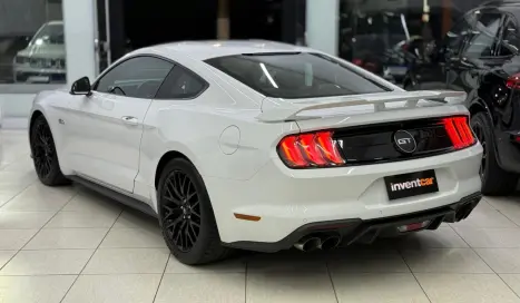 FORD Mustang 5.0 V8 24V GT PREMIUM COUP, Foto 3