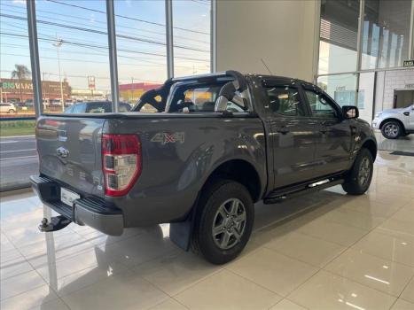 FORD Ranger 2.2 16V XLS DIESEL 4X4 CABINE DUPLA AUTOMTICO, Foto 5