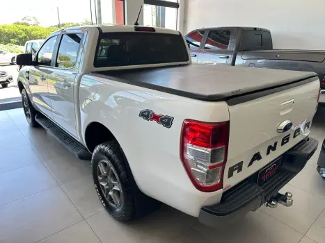 FORD Ranger 2.2 16V XLS DIESEL 4X4 CABINE DUPLA AUTOMTICO, Foto 9