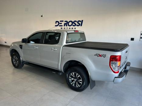 FORD Ranger 2.2 16V 4X4 XL DIESEL CABINE DUPLA, Foto 2