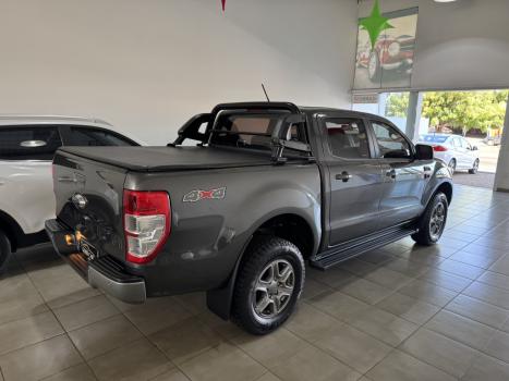 FORD Ranger 2.2 16V XLS DIESEL 4X4 CABINE DUPLA AUTOMTICO, Foto 3