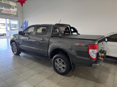 FORD Ranger 2.2 16V XLS DIESEL 4X4 CABINE DUPLA AUTOMTICO, Foto 4