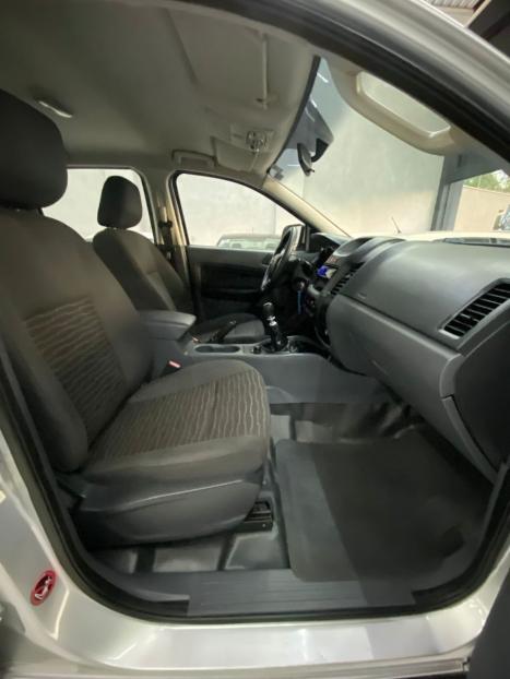 FORD Ranger 2.2 16V 4X4 XL DIESEL CABINE DUPLA, Foto 15