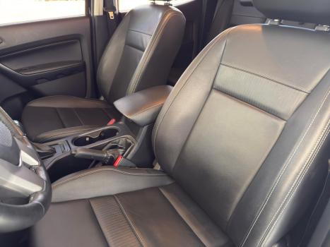 FORD Ranger 2.2 16V BLACK DIESEL CABINE DUPLA AUTOMTICO, Foto 13