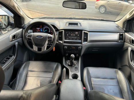 FORD Ranger 2.5 16V XLT CABINE DUPLA, Foto 11